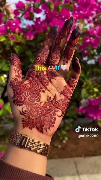 🌿 Mehendi is not just decoration, it’s an experience! 🌿 ✔️ Natural & Organic – Safe for skin, chemical-free, and made with love. ✔️ Long-lasting stain – Deep maroon color that stays for days. ✔️ Unique Designs – From elegant finger patterns to heavy bridal artwork. ✔️ Personal Touch – Every design is customized according to your style & occasion. ✔️ Perfect for Every Event – Weddings, engagements, Eid, parties. 👉 Bookings Open! DM to reserve your slot & get your hands adorned with beautiful m