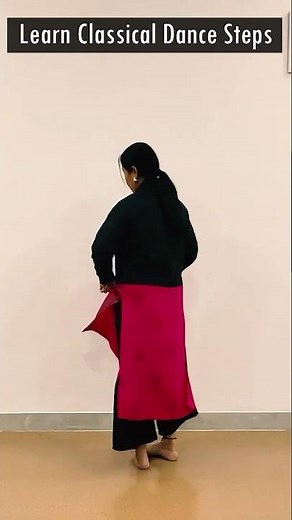 Learn Classical Dance Steps || Kathak For Beginners || Easy To Learn ||#tutorial #kathak #shorts