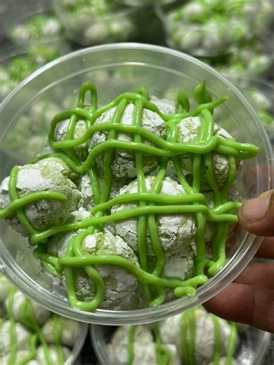 72K views · 465 reactions | Mini Pandan crinkles in tub recipe #pandancrinkles | Inday Jonna Tinapay | Facebook