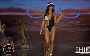 国际顶级超模泳装秀