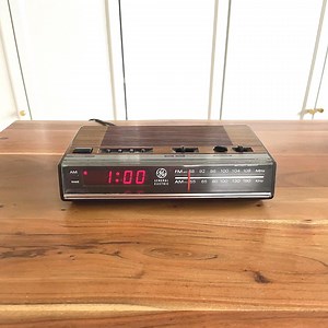 Vintage General Electric Digital Am/fm Alarm Clock Radio, Model 7-4624B - Etsy
