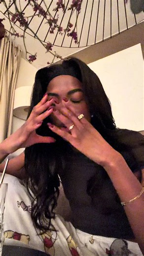 Kom med mig til eksamen, og for god ordens skyld. Don’t be like me, det er klart ikke en bæredygtig måde at læse op på, men er quiet frankly. Story of my life, af en som arbejder og læser fuldtid😅 #eksamen #eksamensforberedelse #vlog