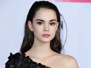 为艺术献身的女星—玛雅·米切尔 Maia Mitchell