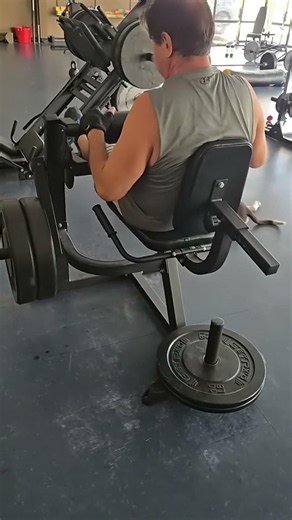 🎥 CLIENT SPOTLIGHT: MANNY 💪 One year ago, Manny had a knee replacement