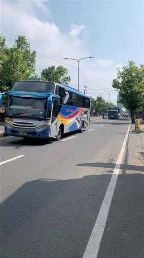 Bus Sugeng rahayu di tempel bis bagong #shorts