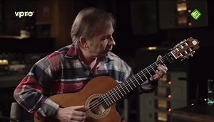 This was the first version of ‘Venus’ played by Robbie van Leeuwen. Listen the song ‘Venus’ here: https://song.link/nl/i/293336485 | Shocking Blue