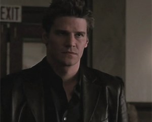 Angel - season 1 Tráiler VO