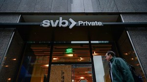 Regional and big banks close the week in the red across the board