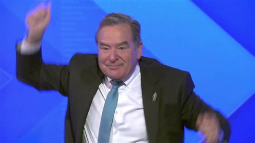 Jeff Stelling to leave Soccer Saturday after more than 25 years at helm of Sky Sports show