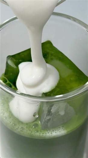 Matcha but with Salty Cold Foam 💭 #fyp #matchalatte #saltycoldfoammatcha #coldfoam #cloudmatcha