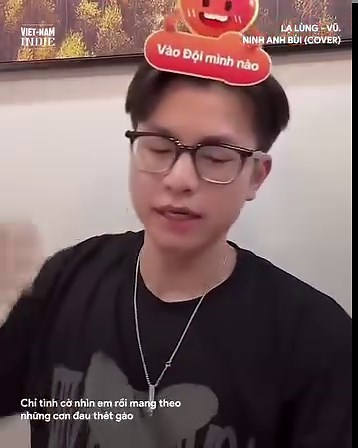 86K views · 2.4K reactions | Chú Ninh cover "Lạ Lùng" của Vũ. siêu mượt cho tới khi chú định lên note cao 藍 - Cre: Ninh Anh Bùi | Vietnam Indie Music | Facebook