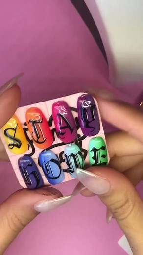 Tutorial de letras góticas en uñas acrílicas