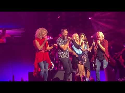Miranda Lambert and Little Big Town