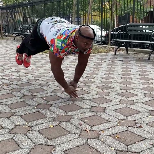 300 Pound Man shows you how to do FLYING PUSH-UPS! ✈️🚀💸