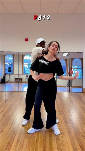 Ready to level up your bachata?Learn the details that make your dancing feel effortless ✨