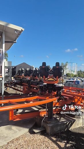Exploring the Unique Features of Steel Taipan at Dreamworld
