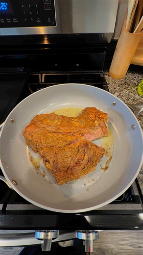 10K views · 153 reactions | Chuck Roast loading. #potroast #foodie #foodblogger | Catering My Way With Willie J | Facebook