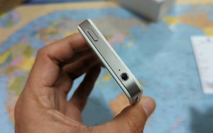 2024年的第一天,开箱一台全新iOS7系统的iPhone4S