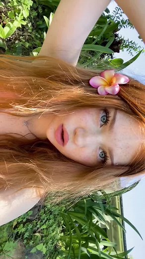 sorry 4 the lag my phone was dying 🌺