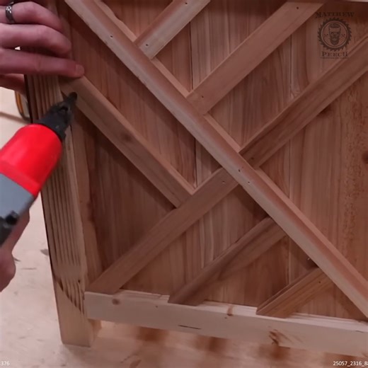 2.7K views · 24 reactions | DIY Extra LARGE Picket Planter | Matthew Peech Woodworking And DIY | Facebook