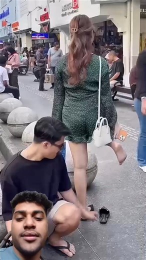 Prank with a beautiful girl 🤣 #funny #comedyprank #prankvideo