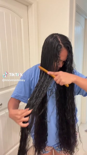 Detangling and Combing Long Curly Hair for Ultimate Satisfaction