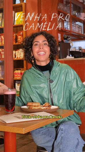 Por Bela Gil & JP Demasi on Instagram: "Bela passando pra avisar que nosso cardápio ganhou váaarias novidades deliciosas, como o menu executivo (com entrada, principal e sobremesa), primeira vez por aqui e muito pedido por vocês ✨ São combos de brunch, pratos novos e bebidas refrescantes para alegrar ainda mais tua vinda ao Camélia. Vem provar 🫶🏾"