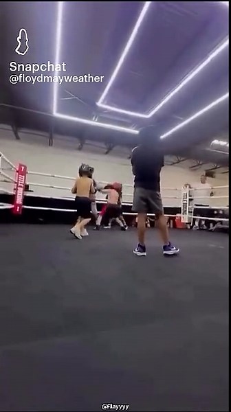 3.6K likes, 61 comments, and 1.5K shares | Floyd Mayweather Trains Young Boxers in Intense Sparring Session | Floyd Mayweather (@floydmayweather) | Posted Apr 22, 2026 | Spotlight