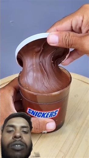 Snickers Chocolate Spread Opening