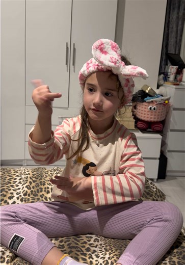natasha100 (@nataasha100)’s videos with original sound - natasha100