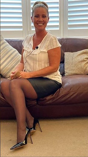 The Perfect Office Outfit? 🤔 White Blouse, Skirt & Heels… But Which Tights? 👠