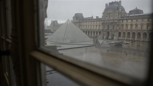 Louvre thieves escaped with just 30 seconds to spare, Senate inquiry finds