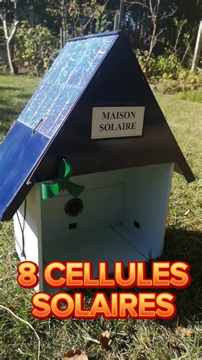 LA MAISON SOLAIRE. 8 cellules photovoltaïques ( cellules solaires) sont mises sur un toit d’une maquette de maison. Le courant produit permet de faire tourner un moteur et faire briller des DELS et une lampe à incandescence. Toutes les explications sont dans la vidéo plus complète (lien: https://youtu.be/ONl7KDJPdZw) sur la chaîne « LE LABO SCIENCES » sur YouTube.(lien: https://www.youtube.com/channel/UCmi0AoEx7nxMj6RIZepWrug). #expériences #électricité #experience #experiencescientifique #exper