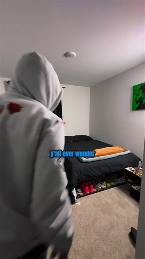 Oso Holy Smoove 🩵 on Instagram: "‭‭Proverbs‬ ‭12‬:‭15‬ ‭NLT‬‬ “Fools think their own way is right, but the wise listen to others.” I have 100% have had my fair share of not wanting to listen to others. Correction should never be looked upon as bashing. The ones around you who really love you will try their best to help you succeed and further your life in the right direction. If someone is truly not for you, they won’t say what you need to always hear but tell you what you want. I pray for anyo