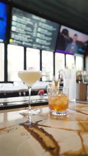 Drinks before the puck drops 🍻🏒 Happy Taps inside @hallpassslc at The Gateway has the drinks, and HallPass has the food. Perfect for pre-gaming before the Utah Mammoth game tonight ✨ Send this to who you're going with to the game tonight! 🏒💙