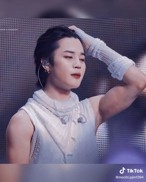 Jimin's Well-Defined Muscles: A Perfect Match for His Body