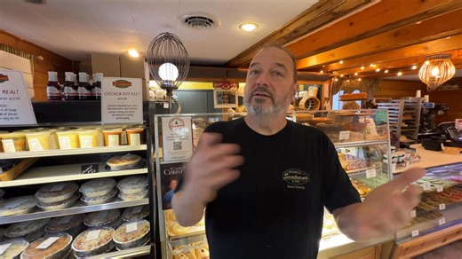 Your last minute Thanksgiving MUST STOP is Scaturo's Baking Company & Cafe! Pies, rolls, Thanksgiving frosted cookies, breads, casseroles and PIZZA tonight!! | Let’s Go Door County