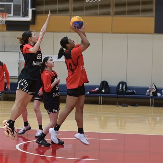 #AkatsukiJapan 3x3女子日本代表 今年の国際大会であるFIBA 3×3アジアカップ、FIBA 3x3ワールドカップ、3x3ウィメンズシリーズ、23歳以下のカテゴリーで臨むアジア競技大会とFIBA 3×3ユース・ネーションズリーグ、FIBA 3x3 U23ワールドカップへ向けた3x3女子日本代表、3x3女子U23/U2日本代表の各チームの選考を兼ねた合同合宿は2日目が終了💦 👇参加メンバー表 https://www.japanbasketball.jp/japan/85325 #3x3Basketball #バスケ #asiangames #アジア大会 | 日本バスケットボール協会 （JBA）