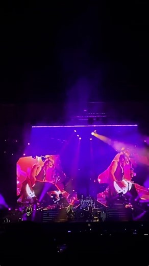 @defleppard live in #bangalore 2026 #eargasm #livemusic #explore