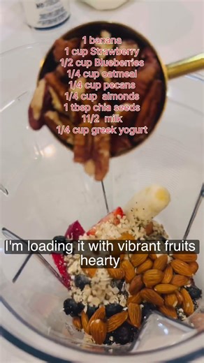 Healthy and delicious smoothie that will make you full the whole day!!