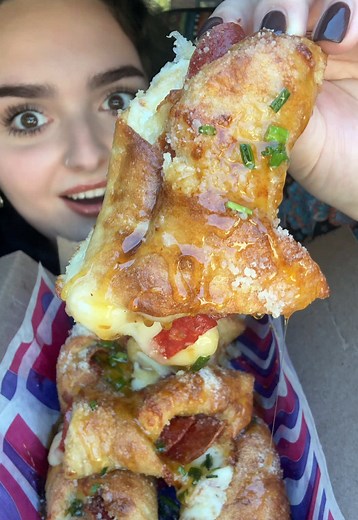 Delicious Mellow Mushroom Rollz Review: 10/10 Pizza Rolls
