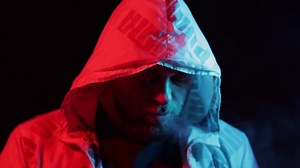 Homme Cigarette Fumée - Free video on Pixabay