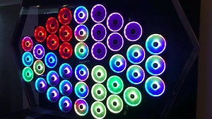 ‪They brought it back.. Those madmen at @CORSAIR actually brought it back.‬ | Linus Tech Tips