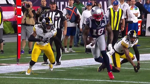 Can't-Miss Play: Josh Gordon breaks two tackles on tough TD