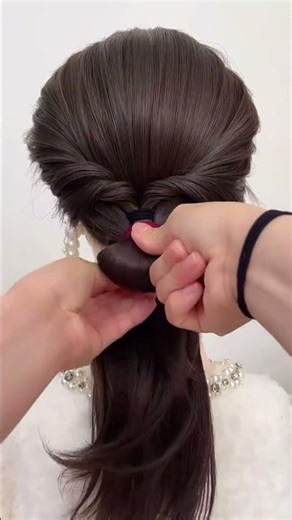 #丸子头的简单扎法 #发型教程#头饰发饰
