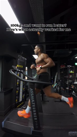 SWENCH | Online Coach on Instagram: "It’s tough for us heavier guys 🥲 Hopefully this helps… 1. Get a proper gait analysis → I went straight to the most trending expensive shoes thinking they’re the best… Massive mistake. Got my analysis done, found out I needed completely different support and my shin splints eventually disappeared. Don’t guess with your footwear when you’re carrying this much mass. 2. Completely forget about distance or speed to begin with → Focus on time. Start with 20-30 sec