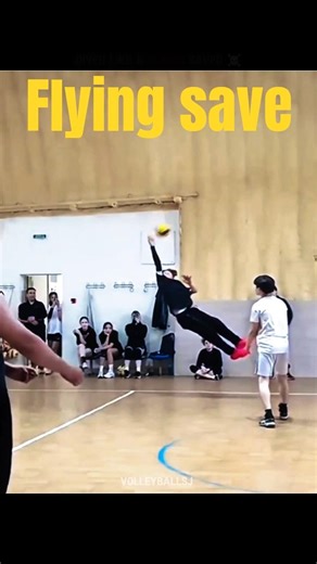 “Risk everything, save everything 💥” #fypシ#haikyuu #algorithm #volleyballplayer #hype