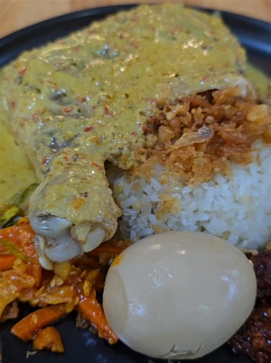 Nasi Lemak Rating: A Must-Try Halal Food in SG