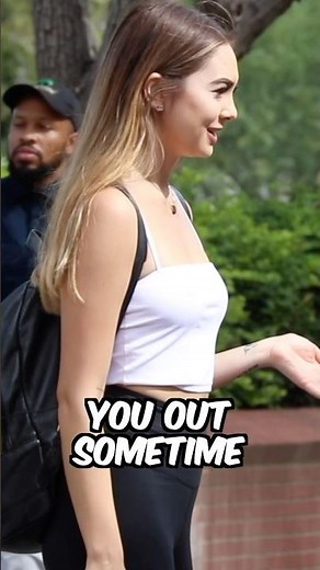 girls picking up girls 👧