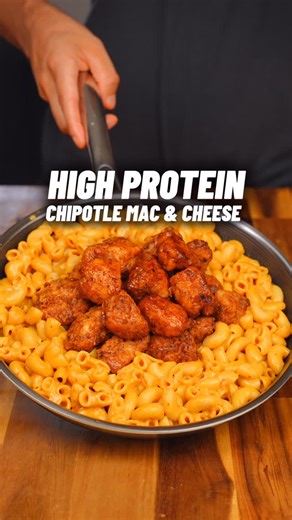 Panacea Palm | Dij 🙋🏽‍♂️ on Instagram: "High Protein Chipotle Chicken Mac N’ Cheese! 🔥🧀🍗 60g Protein! Easy High Protein Meal Prep That Tastes Unreal 🤌🏽 Comment “Cookbook” and I’ll DM you a link to my High Protein Cookbook with 180+ recipes just like this one! 📕👨🏽‍🍳 Serves 4: 🍽️🍽️🍽️🍽️ Calories & Macros 📊 Per Meal: 585 calories 60g P | 61g C | 10g F Chipotle Chicken Bites * 600g chicken breast, diced * 1 egg * 1 tsp garlic powder * 1 tsp onion powder * 1 tsp smoked paprika * ½ tsp 